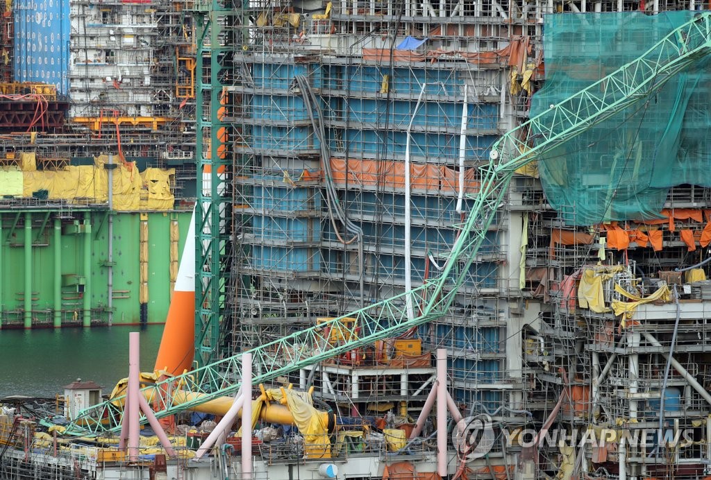 맥어진 휜 삼성중공업 타워 크레인
