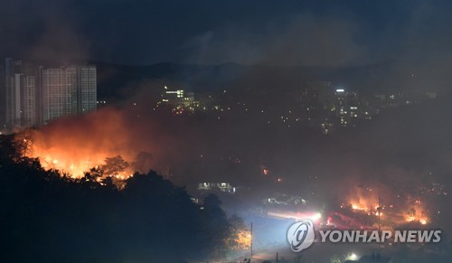 시내로 확산한 강릉산불