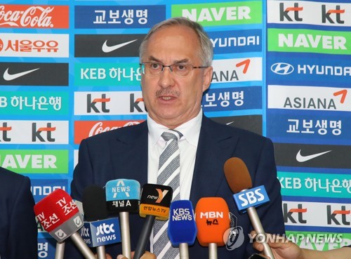 카타르 전 출사표 던지는 슈틸리케