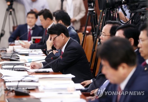 '뜻대로 안되네..'