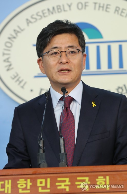 당 대표 출마선언 하는 박원석 전 의원