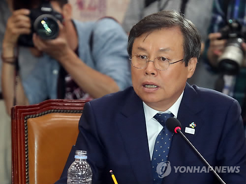 답변하는 도종환 후보자