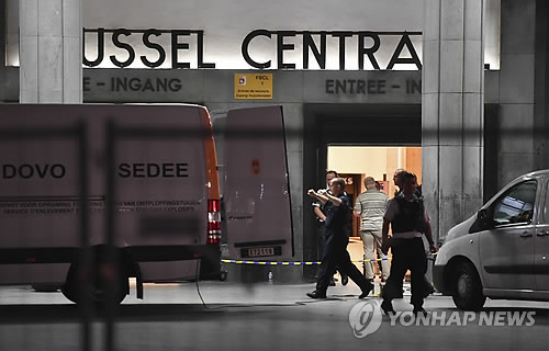 벨기에 "테러범, 36세 모로코 남성…폭발물 가방 두차례 폭발"
