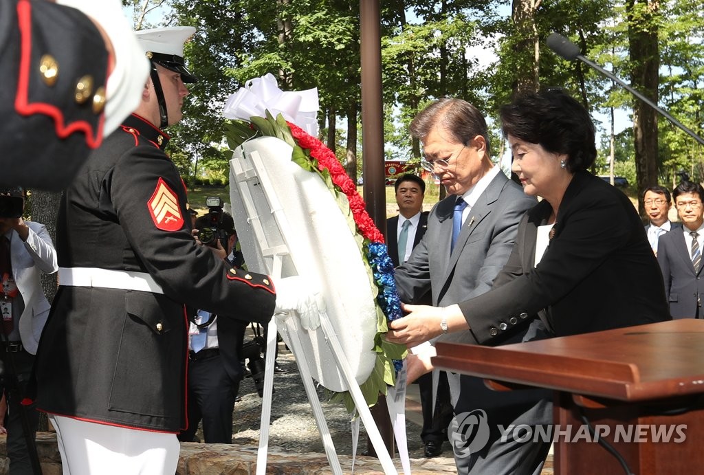 朝鮮戦争の米軍犠牲者に献花