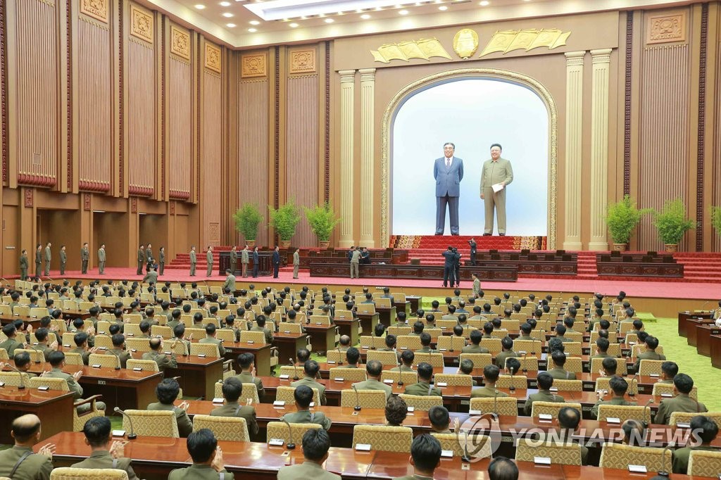 金正恩颁奖