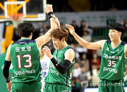 원주 DB, 다시 1위로
