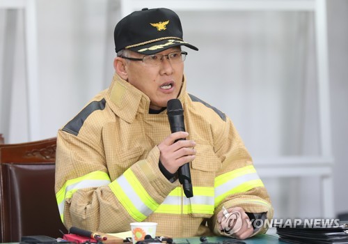밀양 화재, 상황 설명하는 최만우 밀양소방서장