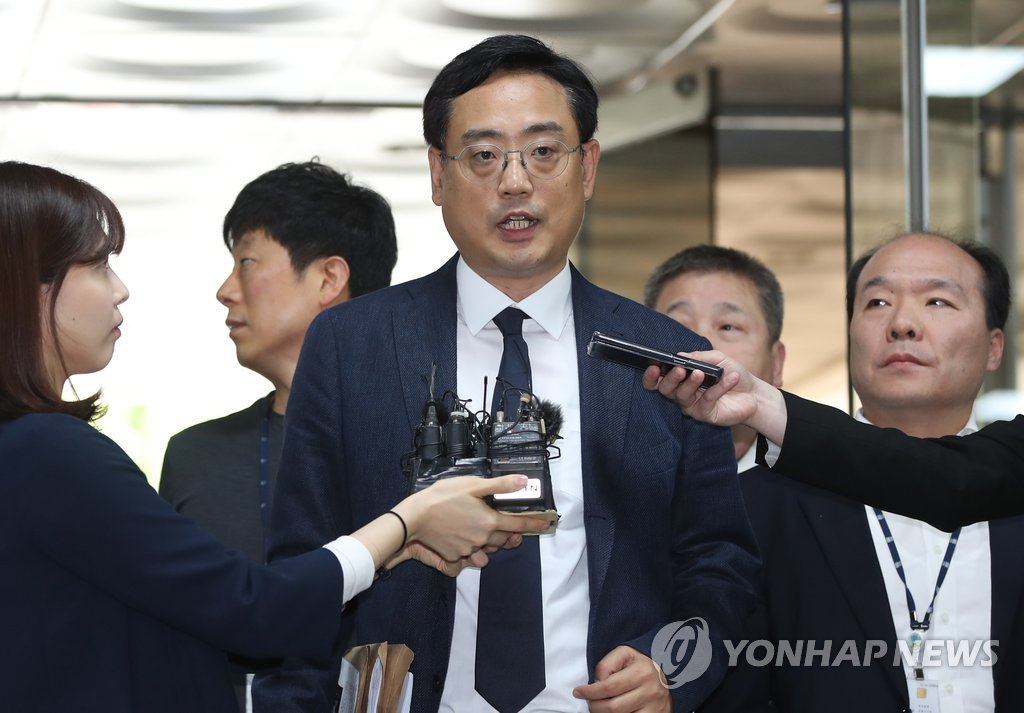 '보수논객' 변희재 법정으로