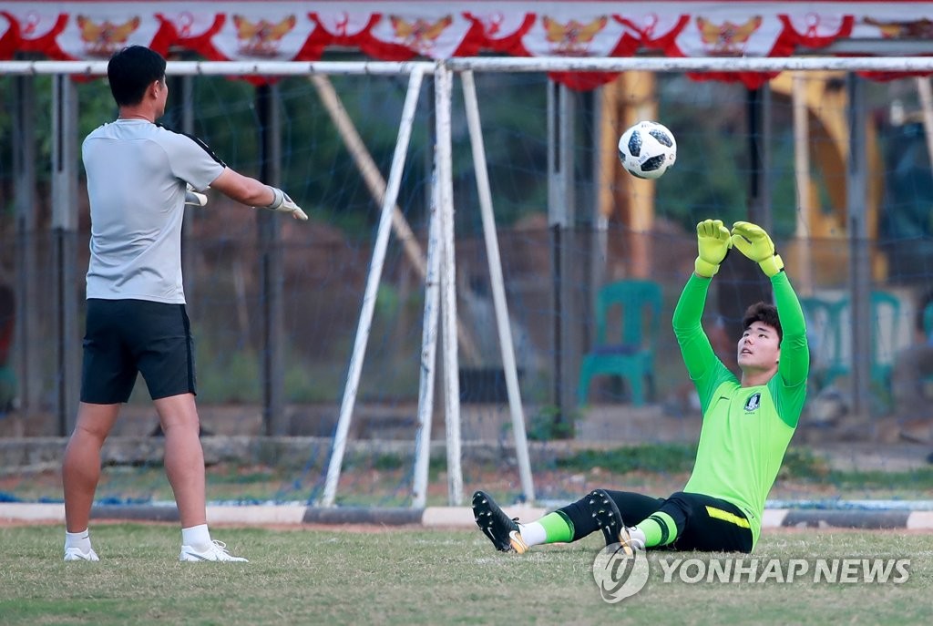 조현우 부상, 송범근 홀로 골키퍼 훈련