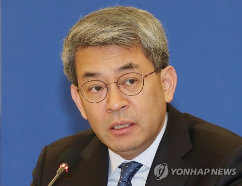 모두발언하는 권구훈 북방경제협력위원장