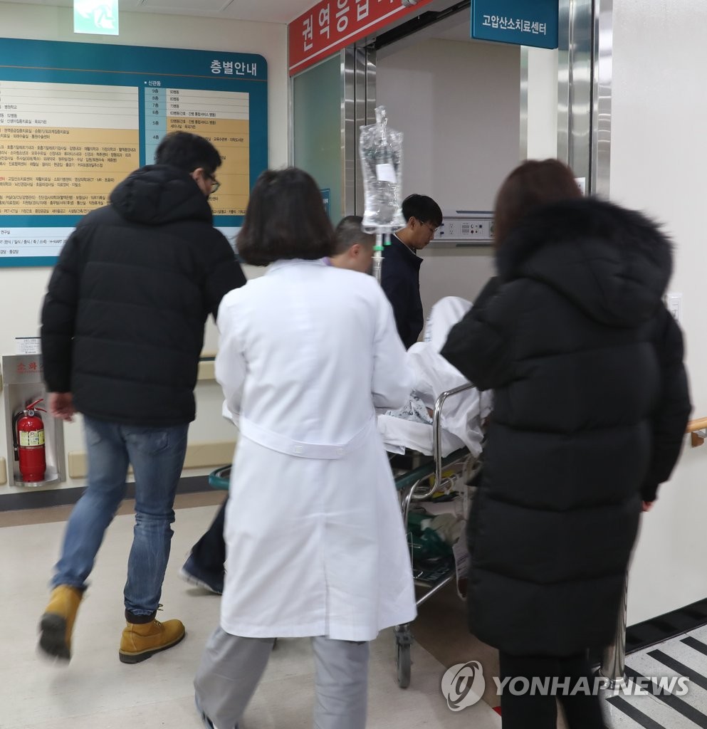 이틀째 고압산소 치료받는 강릉펜션 사고 학생