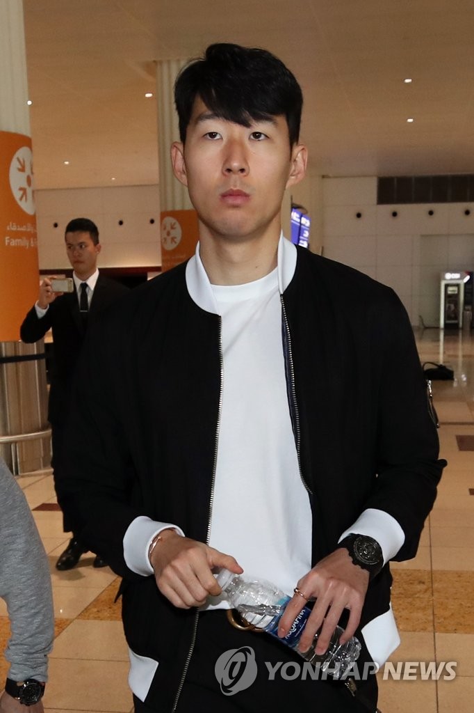 손흥민, 두바이 입국