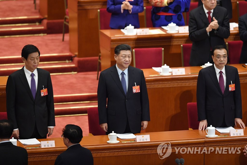 中전인대 2차회의 참석한 시진핑·리커창·리잔수