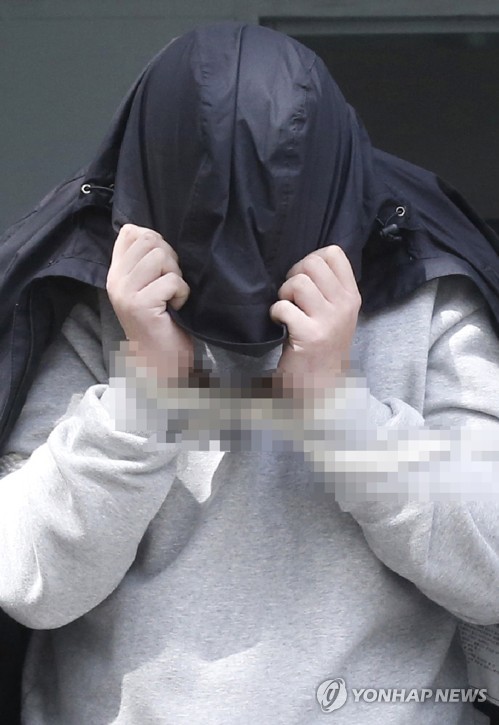 검거된 '청담동 주식 부자' 이희진 부모살해 용의자
