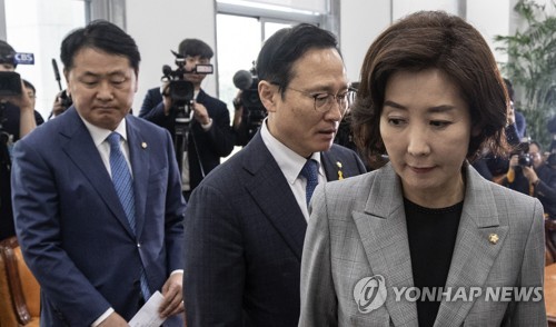 굳은 표정의 여야 3당 원내대표