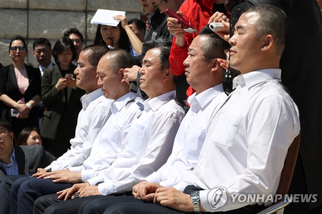 자유한국당, 삭발식 거행