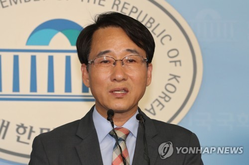 소감 말하는 이원욱 신임 원내수석부대표