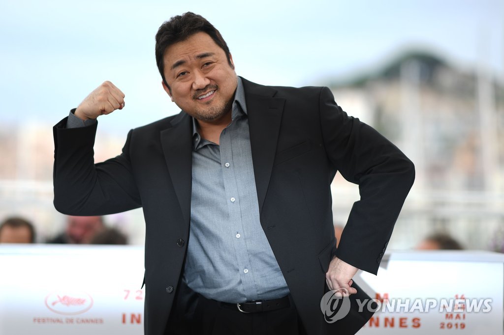 칸 영화제 참석한 마동석 '멋진 포즈'