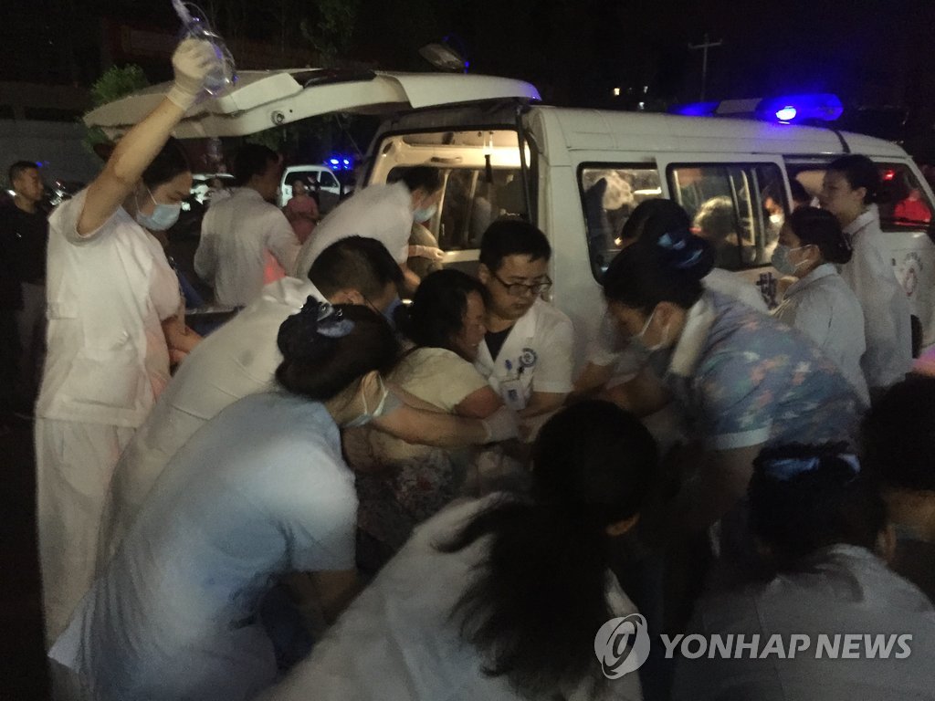 中 쓰촨성서 규모 6.0 지진…6명 사망·75명 부상