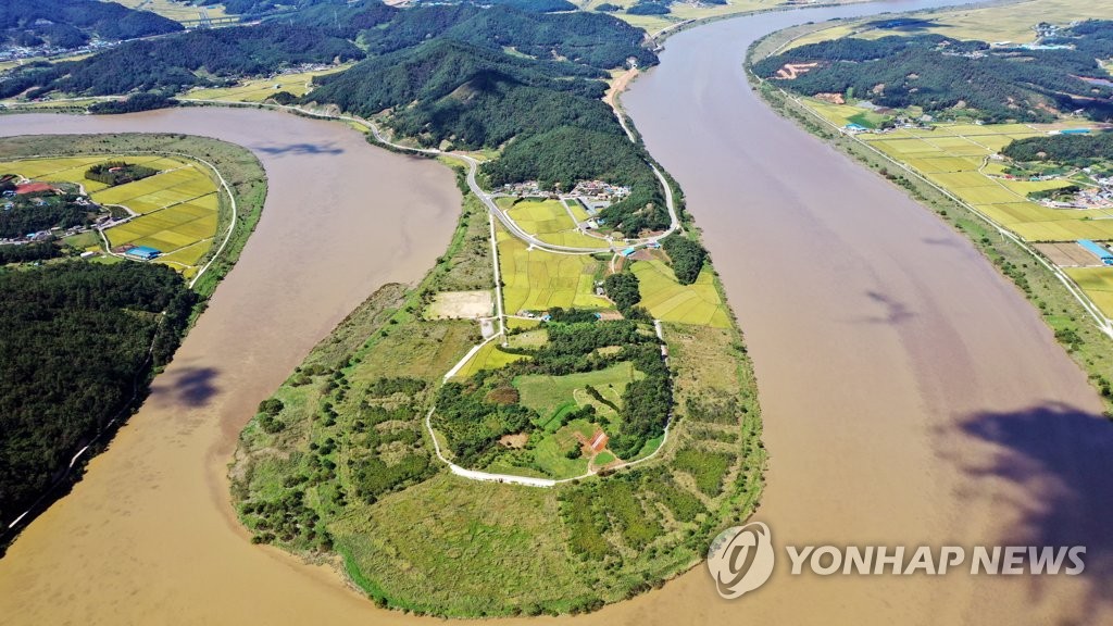 태풍 견딘 한반도