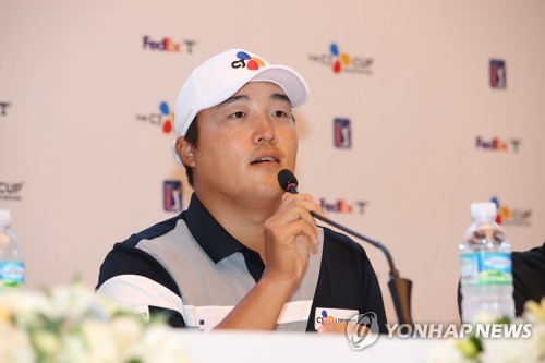 답변하는 이경훈