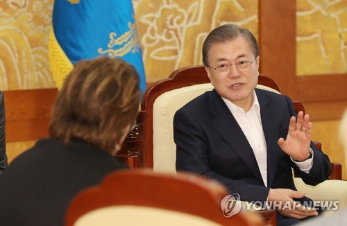 문 대통령, 'U2' 보노 접견