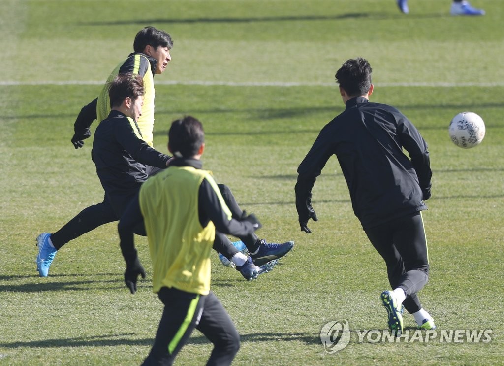동아시안컵 앞두고 훈련하는 축구대표팀