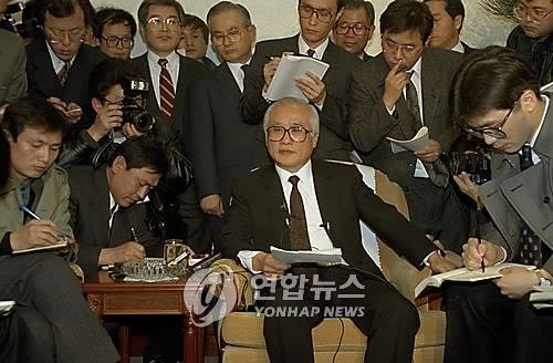 김우중 방북 후 귀국 기자회견