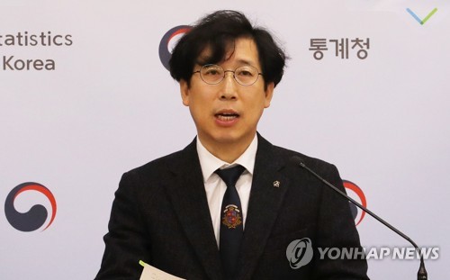 통계청, 취업자 증가폭 넉 달 연속 30만명 증가
