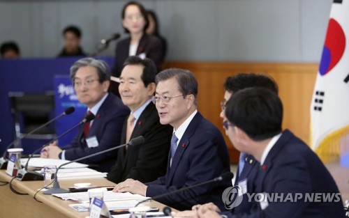 인사말 하는 문 대통령