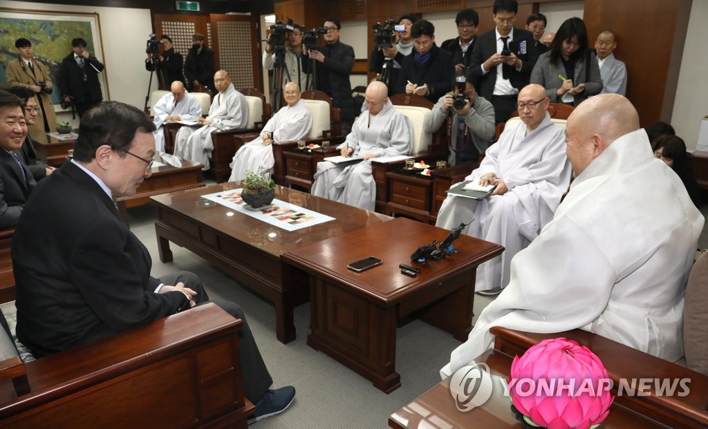 조계사 예방한 이해찬 대표