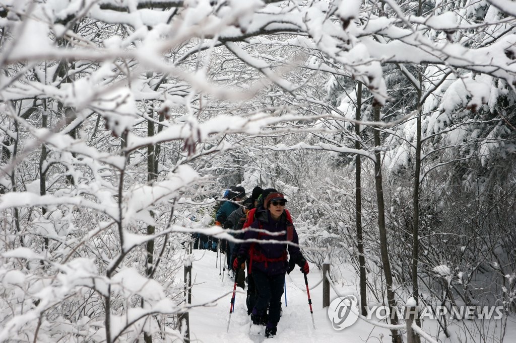 Heavy snowfall Heavy snowfall