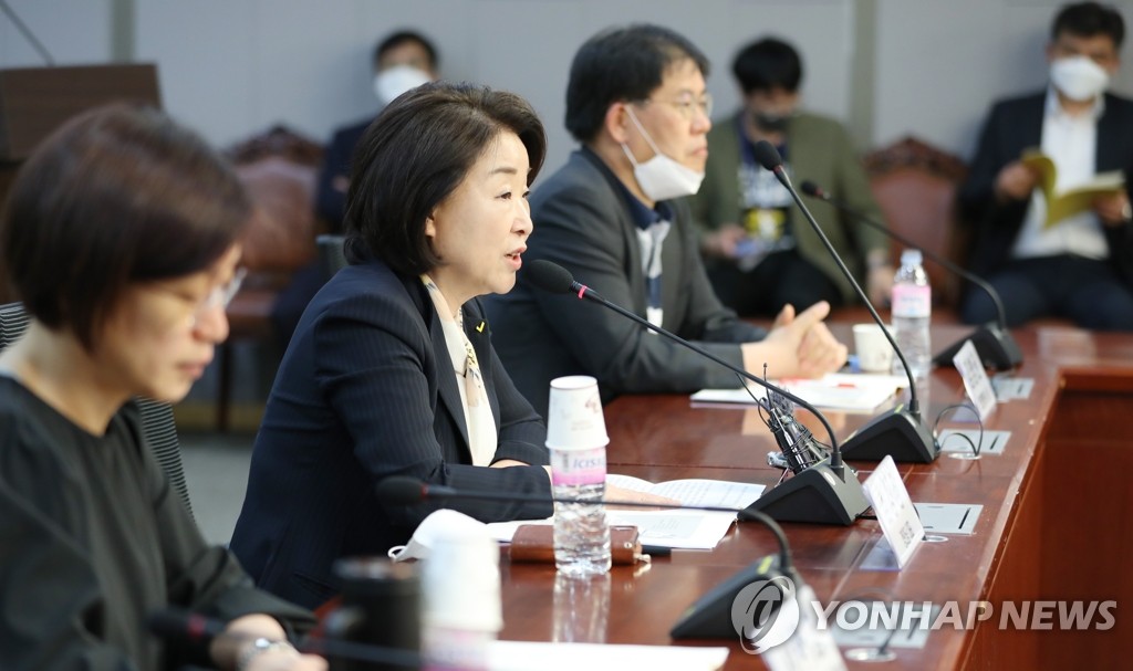 발언하는 정의당 심상정 대표