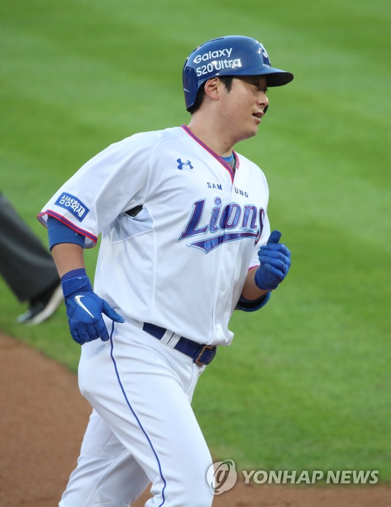 Samsung's two-run homer Samsung's two-run homer