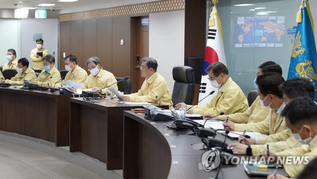 발언하는 문 대통령