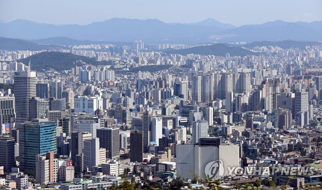 남산 N서울타워에서 바라본 서울 시내 아파트