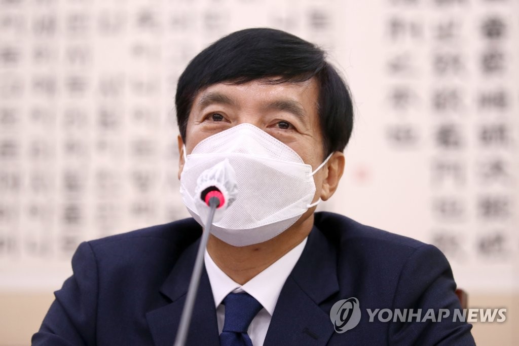 This file photo shows Lee Sung-yoon, chief of the Seoul Central District Prosecutors Office. (Yonhap)