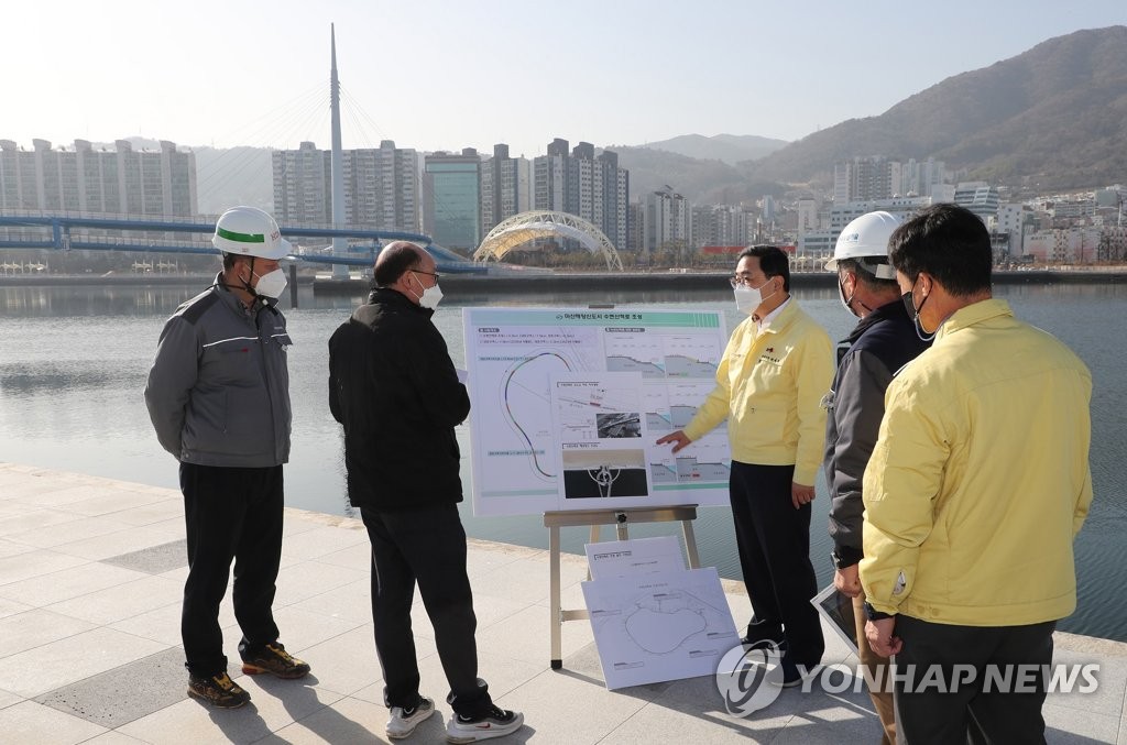 허성무 시장, 마산해양신도시 현장 점검