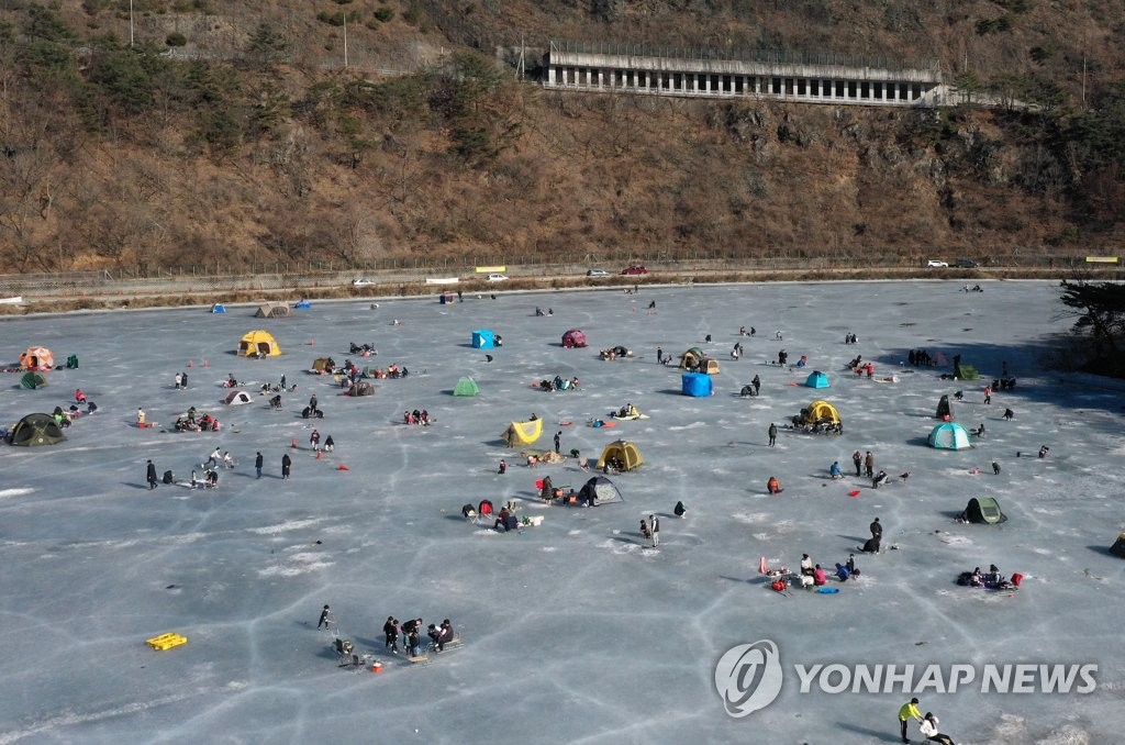 Pêche sur glace Pêche sur glace