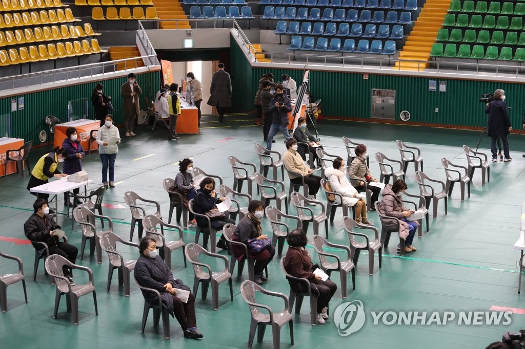 انتظار للعودة إلى حياة ما قبل كورونا انتظار للعودة إلى حياة ما قبل كورونا