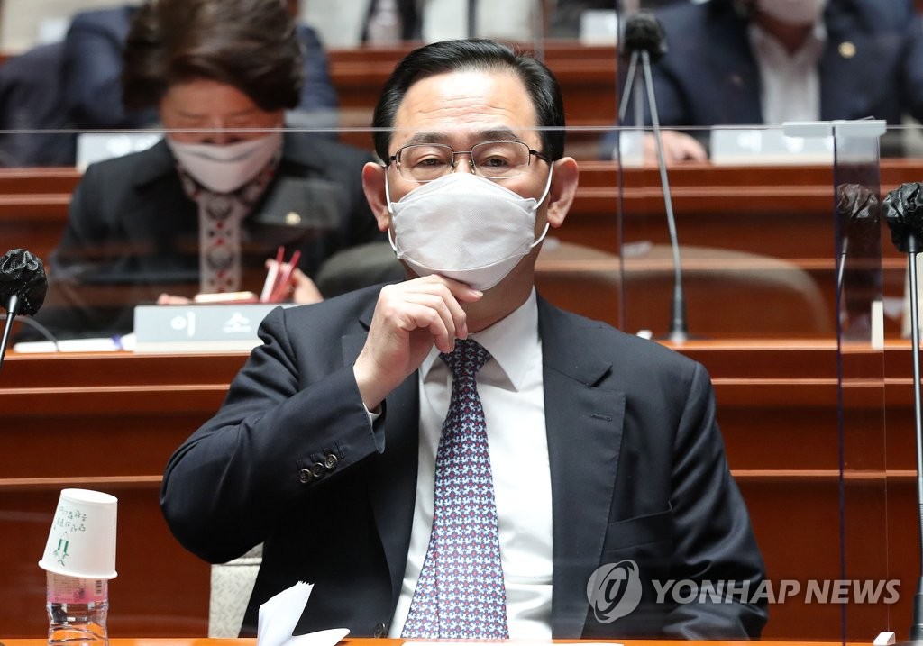 의원총회 참석한 국민의힘 주호영 당대표 권한대행