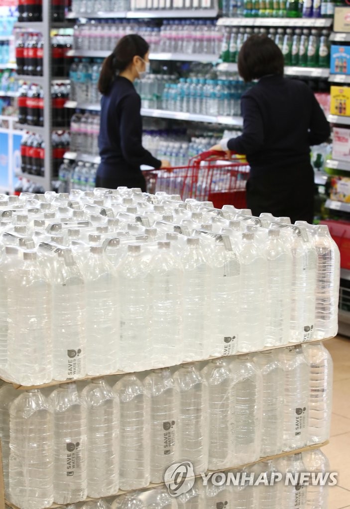 Labelless mineral water bottles popular Labelless mineral water bottles popular