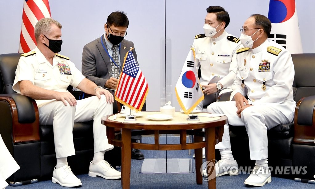 부석종 해군참모총장-파파로 미태평양함대사령관 접견