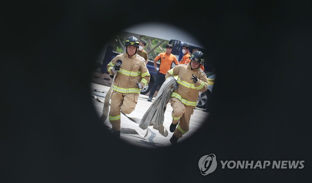 '최고의 소방관을 향하여'