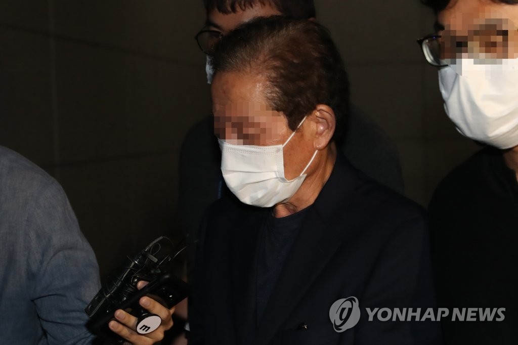 함바왕 유상봉, 전자발찌 끊고 잠적