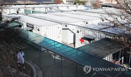 위중증 환자 612명, 사흘연속 최다…병상확보 비상