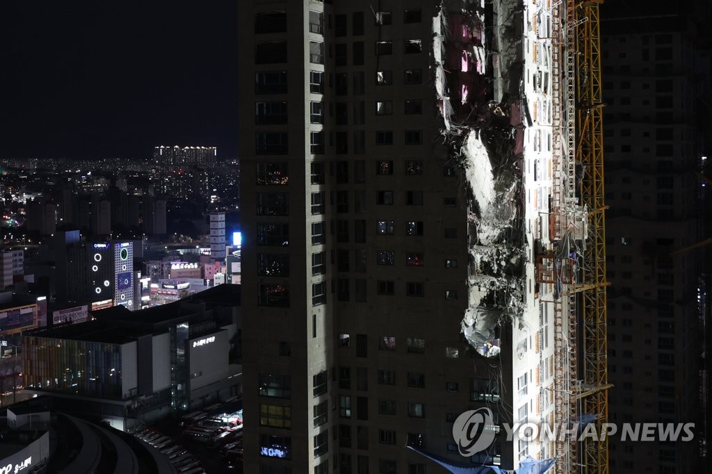 수색·구조작업을 24시간 지속 체계