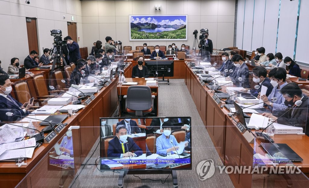 답변하는 박진 외교부 장관 후보자