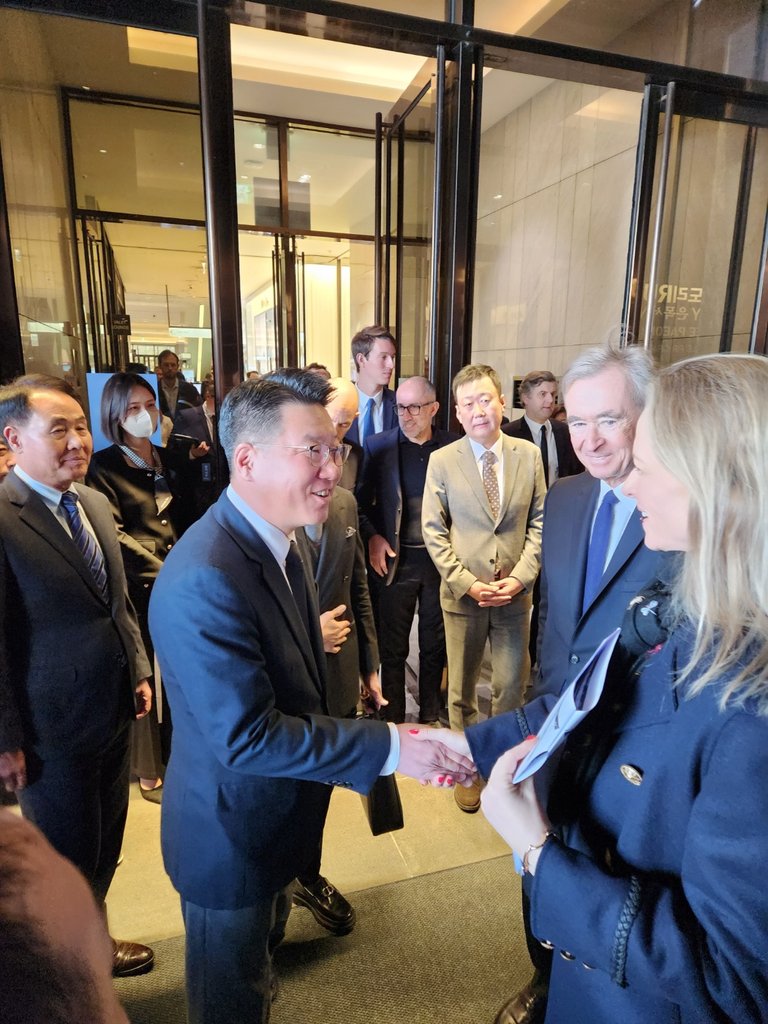PDG de LVMH en Corée PDG de LVMH en Corée