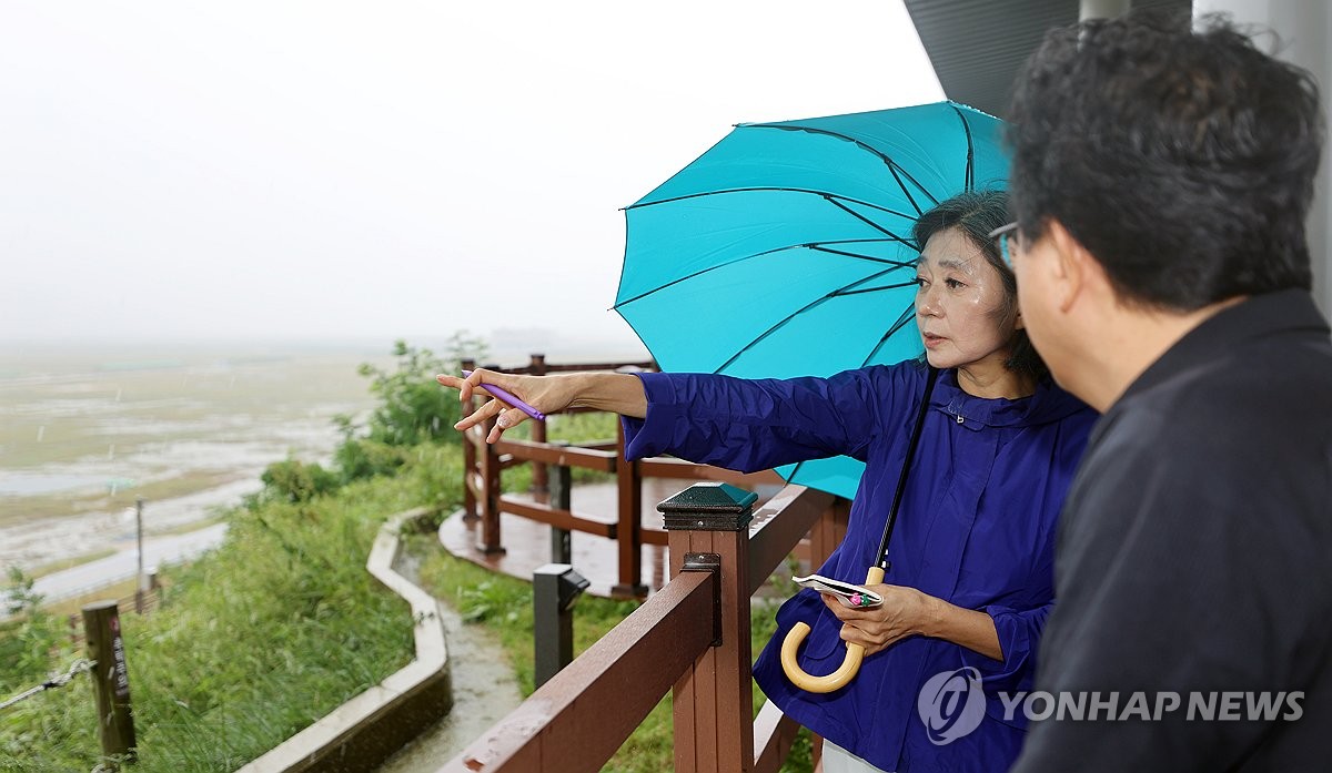 잼버리 야영장 살펴보는 김행 후보자